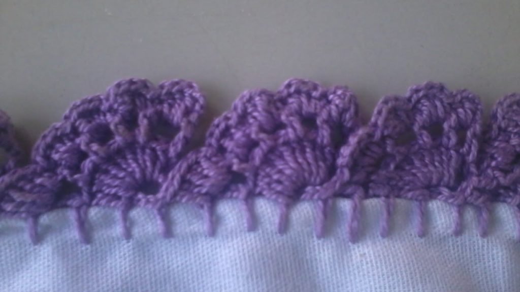 Bico de crochê carreira única