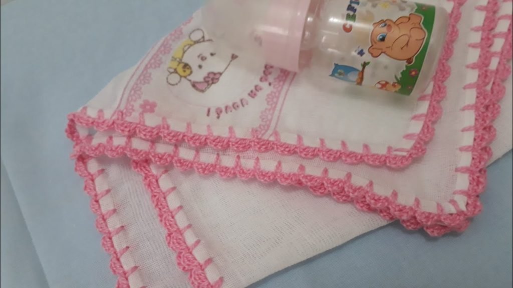 Bico de crochê para fralda