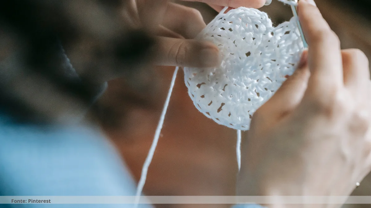 como fazer coração de croche