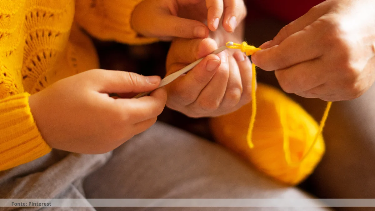 blusas de crochê coloridas