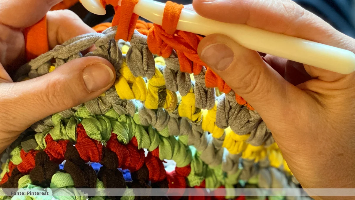 tapete de crochê para banheiro simples