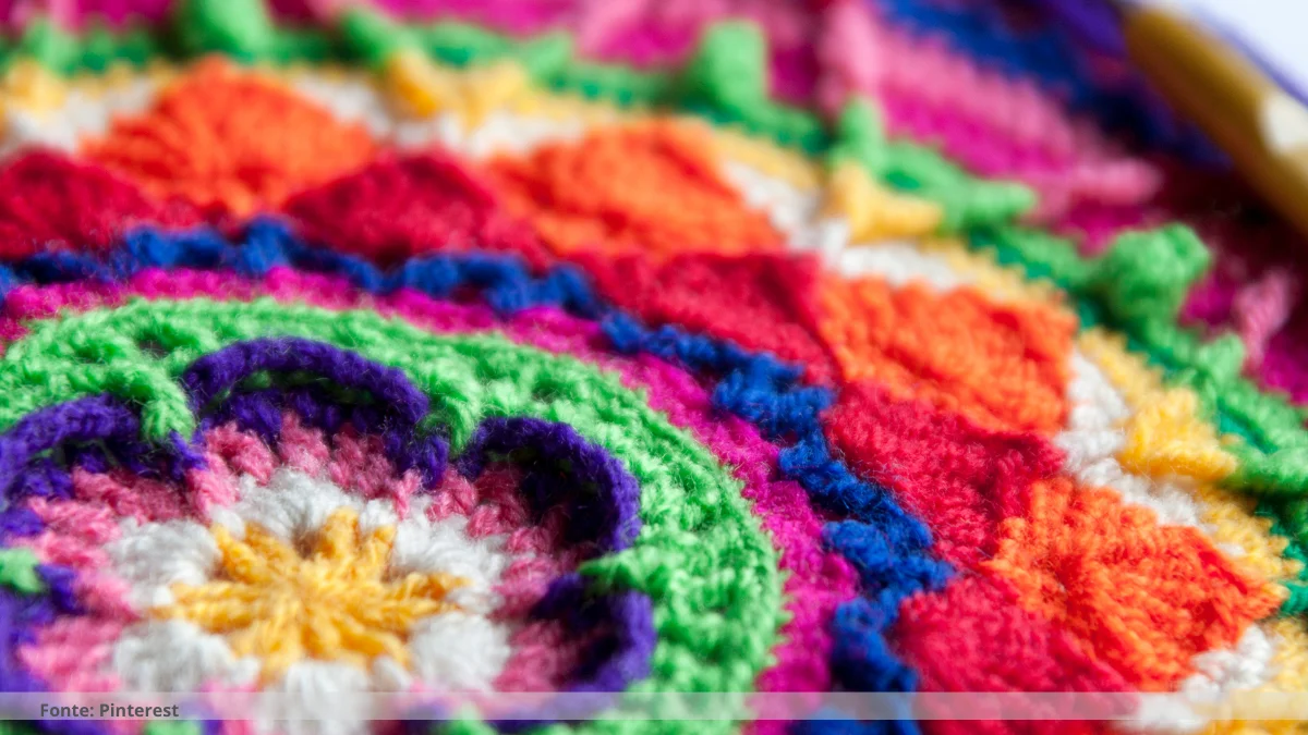 tapete de croche oval com flores tapete de croche oval com flores