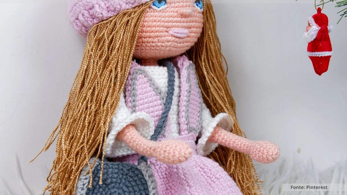 como colocar etiqueta em amigurumi