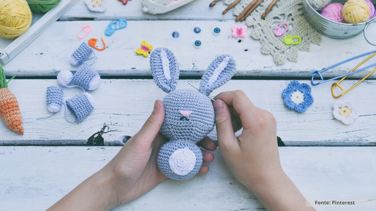 como deixar o amigurumi em pé