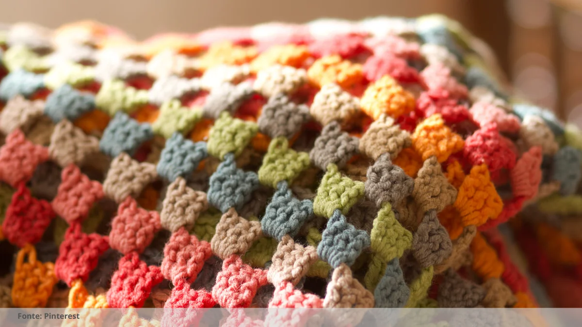 como fazer tapetes de crochê quadrado