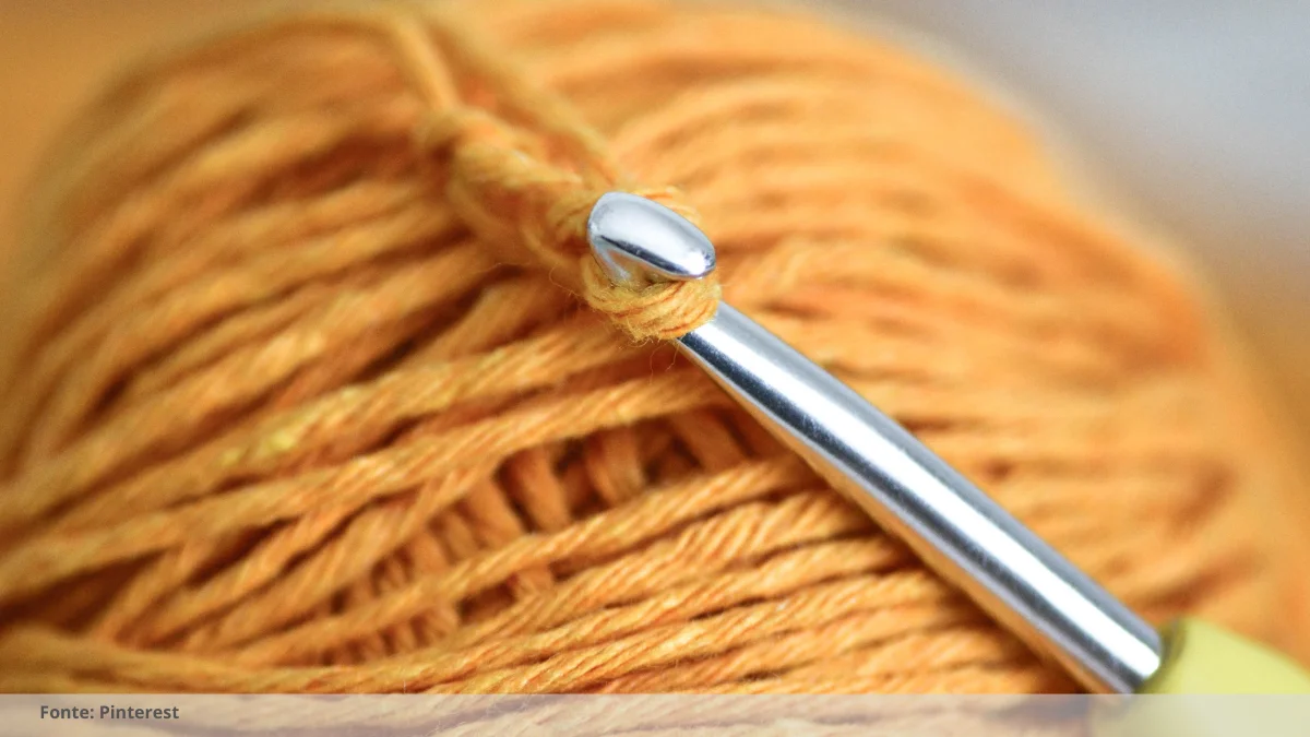 fralda com bico de crochê