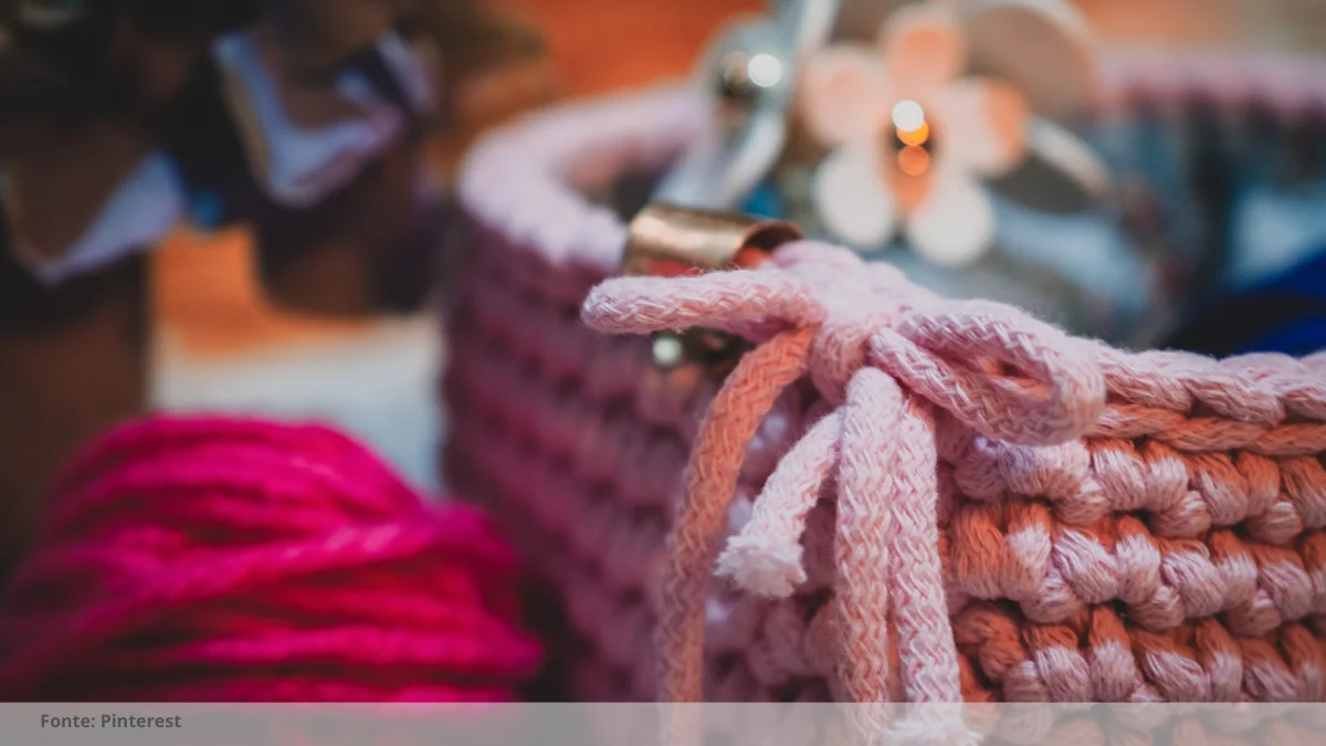 fralda com bico de crochê