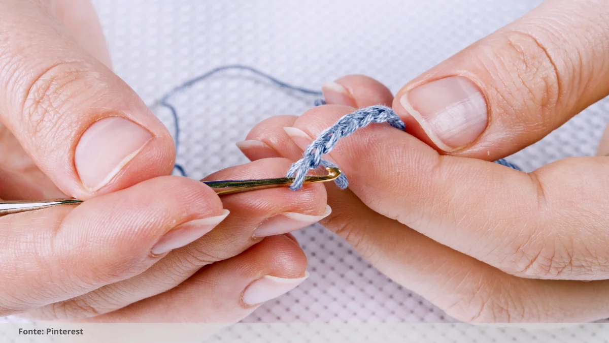 como fazer flor de crochê simples